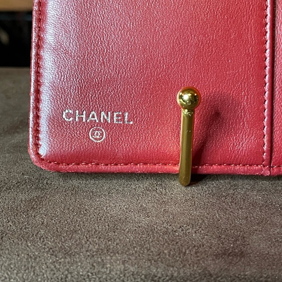 Authentic Chanel “Camellia” red quilted long bifold wallet - Picture 11 of 12